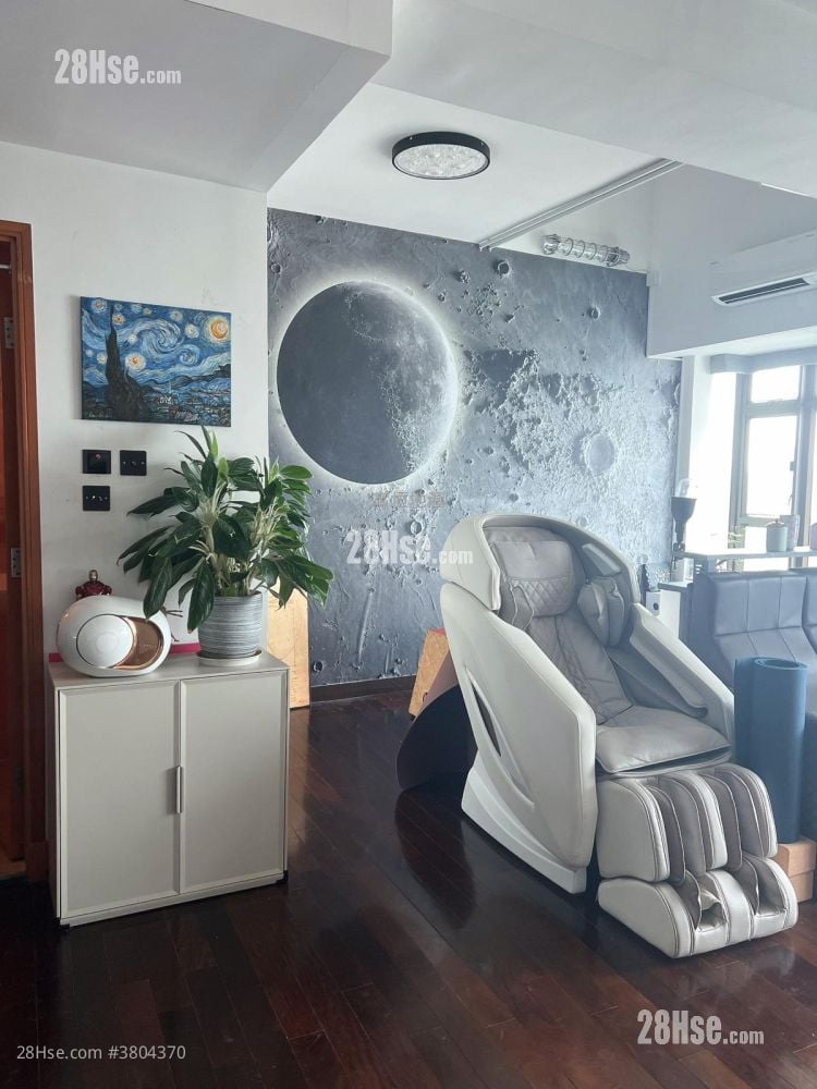 Royal Peninsula Sell 1 Bedroom , 1 Bathroom 492 ft²