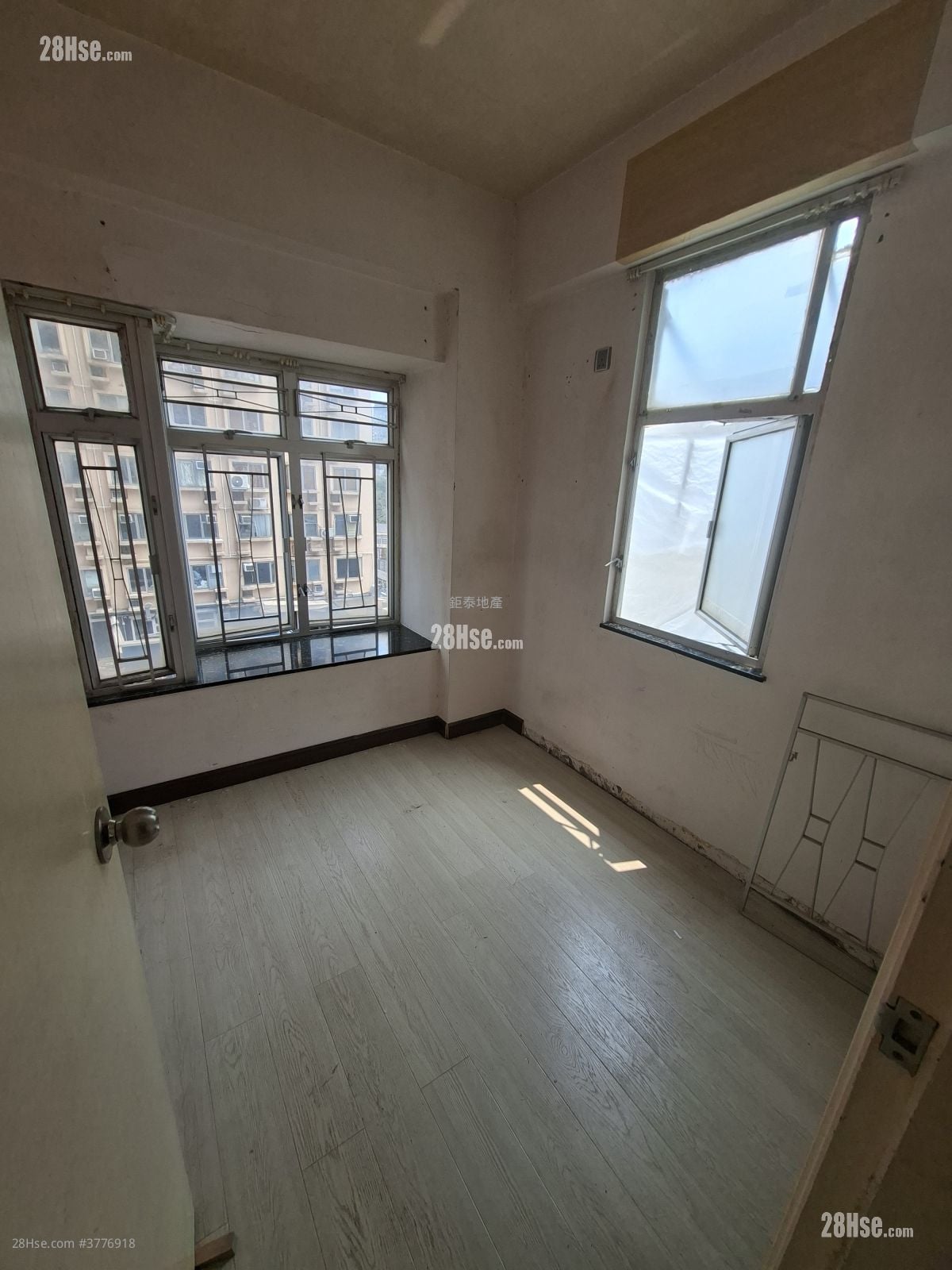 鸿禧大厦 售盘 2 房 , 1 浴室