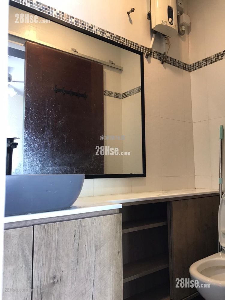 Village Rental 3 Bedrooms , 1 Bathroom 800 ft²