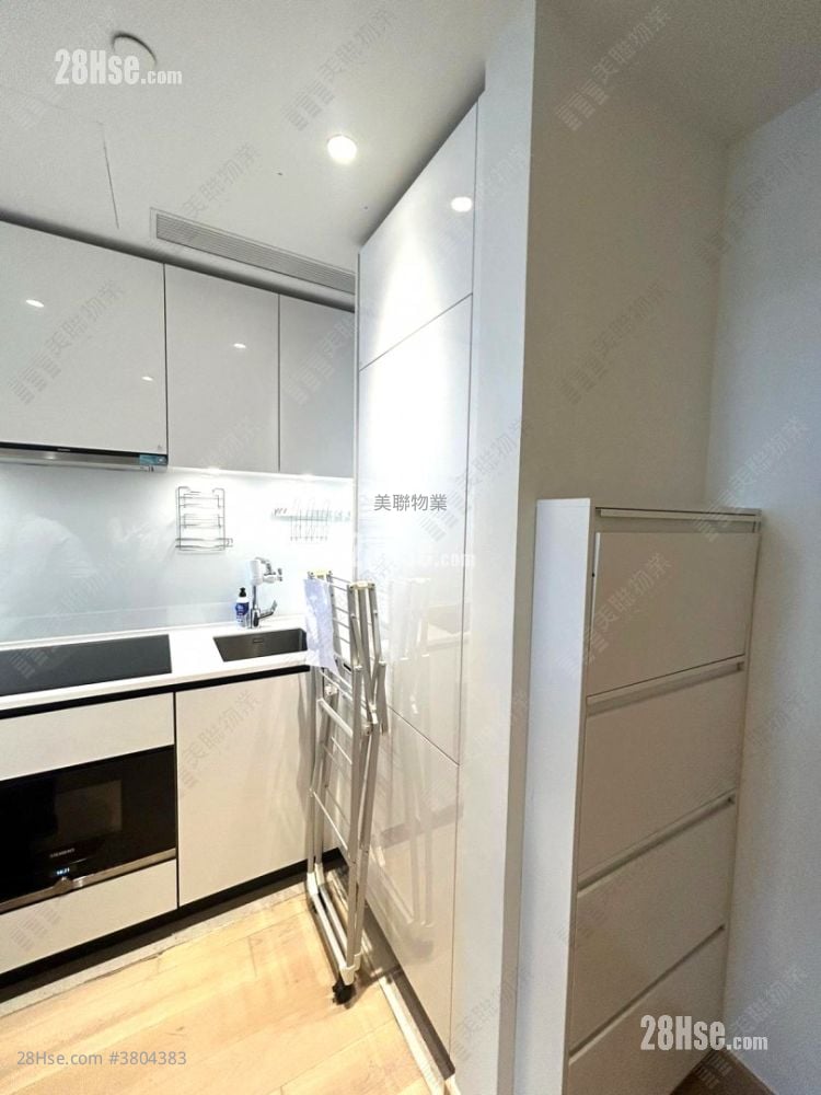 Marini Sell 2 Bedrooms 598 ft²