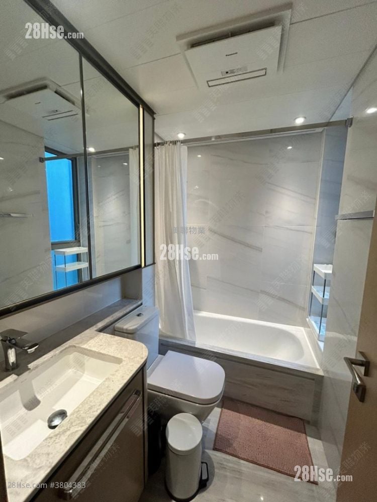 Marini Sell 2 Bedrooms 598 ft²