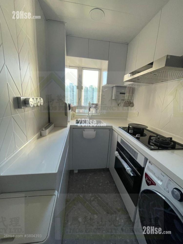 Kam Ying Court Sell 2 Bedrooms , 1 Bathroom 401 ft²