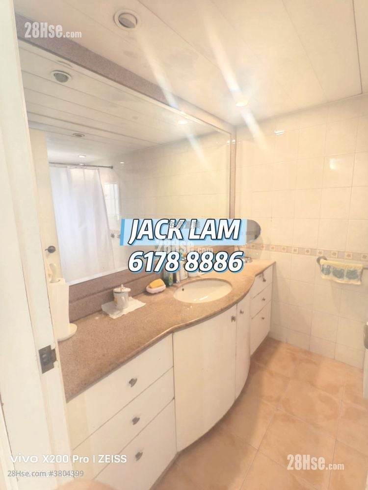 Burlington House Sell 3 Bedrooms , 3 Bathrooms 1,819 ft²