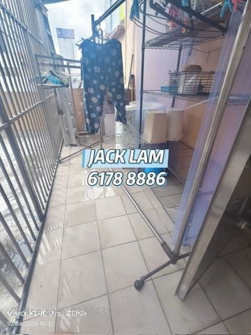 Burlington House Sell 3 Bedrooms , 3 Bathrooms 1,819 ft²