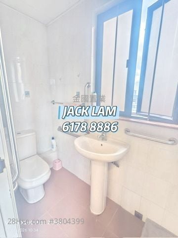 Burlington House Sell 3 Bedrooms , 3 Bathrooms 1,819 ft²