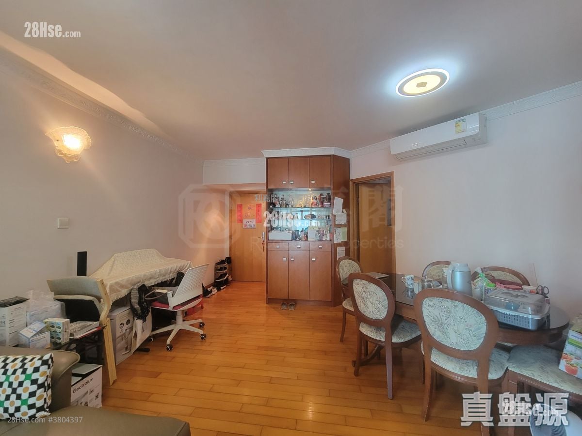 The Waterfront Sell 3 Bedrooms , 2 Bathrooms 939 ft²