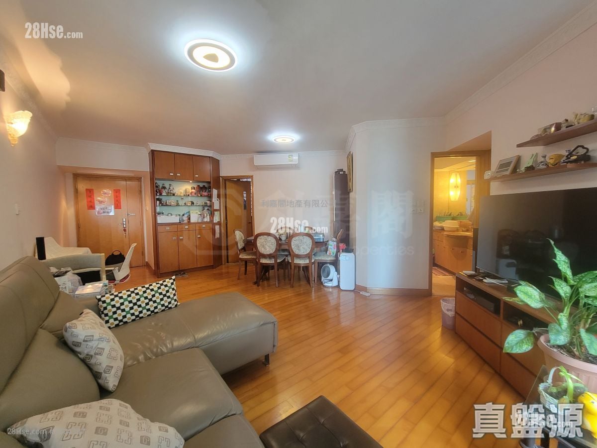 The Waterfront Sell 3 Bedrooms , 2 Bathrooms 939 ft²