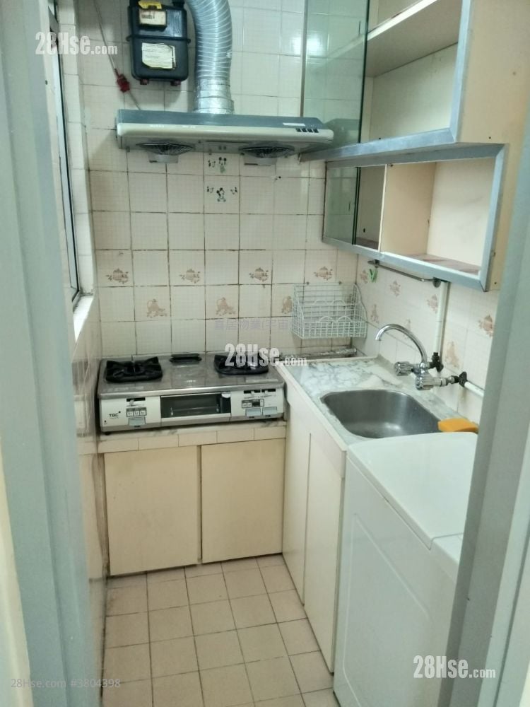 Hing Lung Building Rental 2 Bedrooms , 1 Bathroom 268 ft²