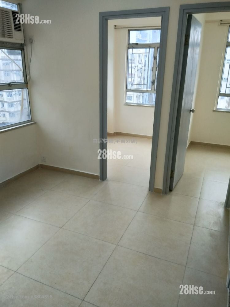 Hing Lung Building Rental 2 Bedrooms , 1 Bathroom 268 ft²