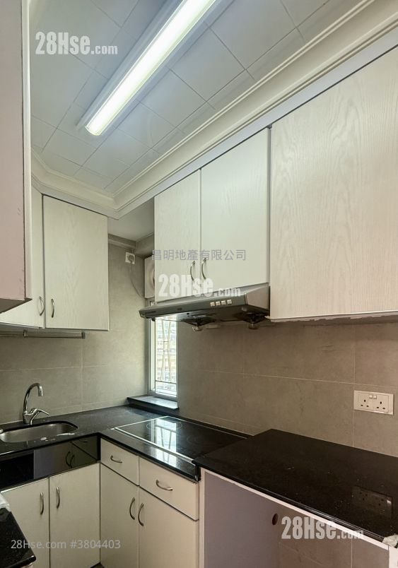 光超台 租盘 3 房 , 1 浴室 527 平方尺