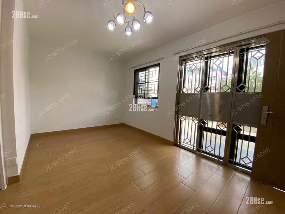 村屋 租盤 2 房 , 1 浴室 700 平方呎