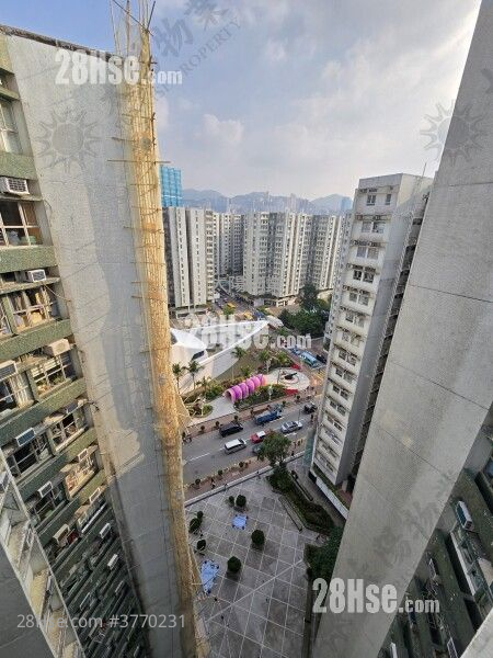 Whampoa Garden Sell 2 Bedrooms 389 ft²