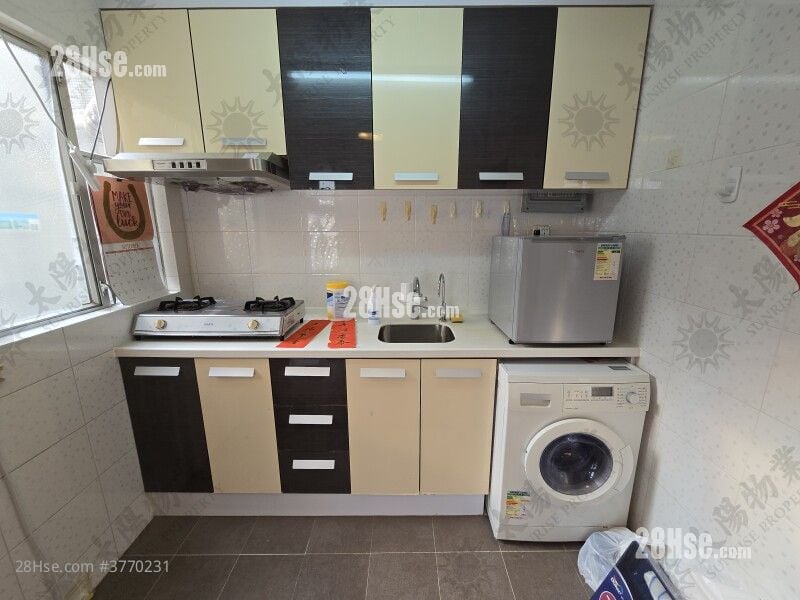 Whampoa Garden Sell 2 Bedrooms 389 ft²