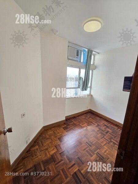 Whampoa Garden Sell 2 Bedrooms 389 ft²