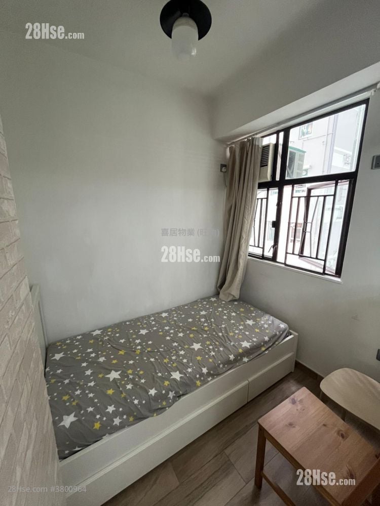 Peace Garden Rental 2 Bedrooms , 1 Bathroom 304 ft²