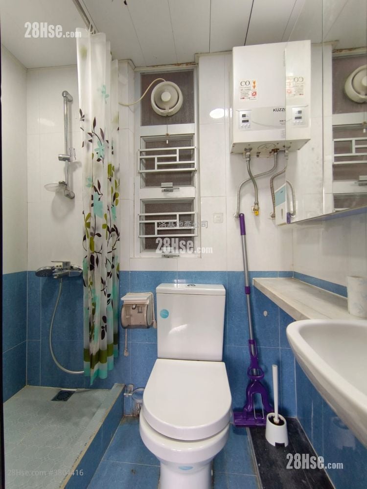 Tak Bo Garden Sell Studio , 1 Bathroom 253 ft²