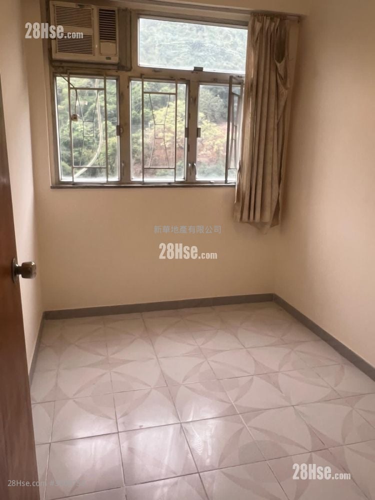 Chung Hing Mansion Rental 2 Bedrooms , 1 Bathroom 374 ft²
