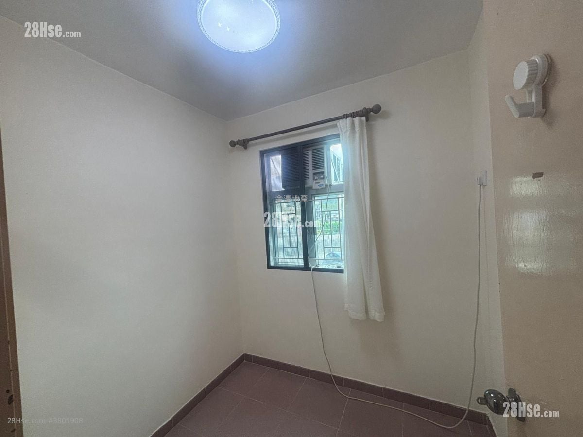 村屋 租盤 2 房 , 1 浴室
