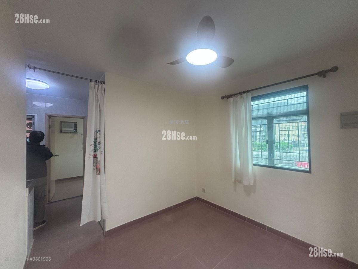 村屋 租盤 2 房 , 1 浴室