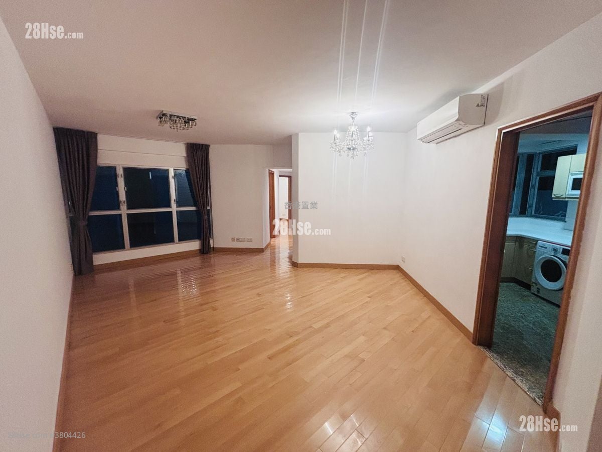 The Waterfront Rental 3 Bedrooms , 2 Bathrooms 934 ft²