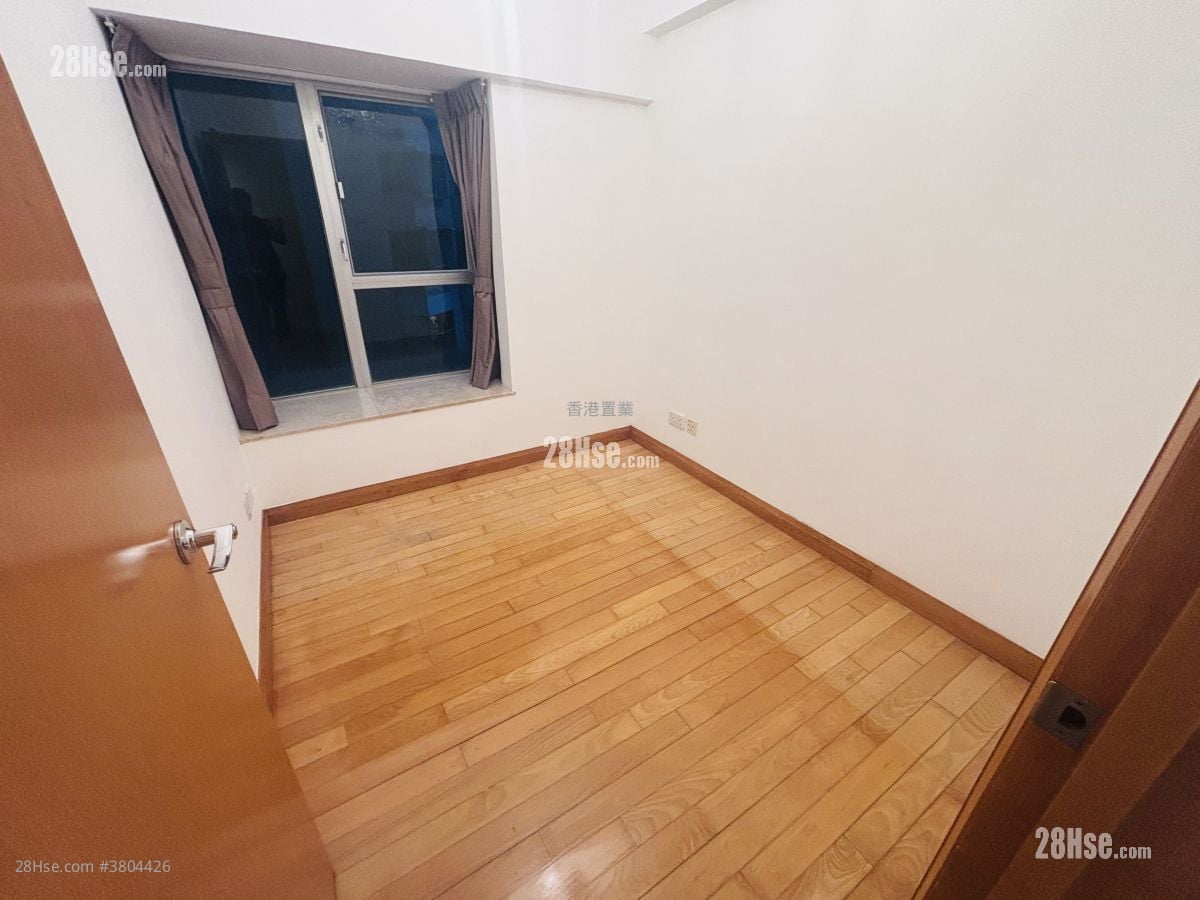 The Waterfront Rental 3 Bedrooms , 2 Bathrooms 934 ft²