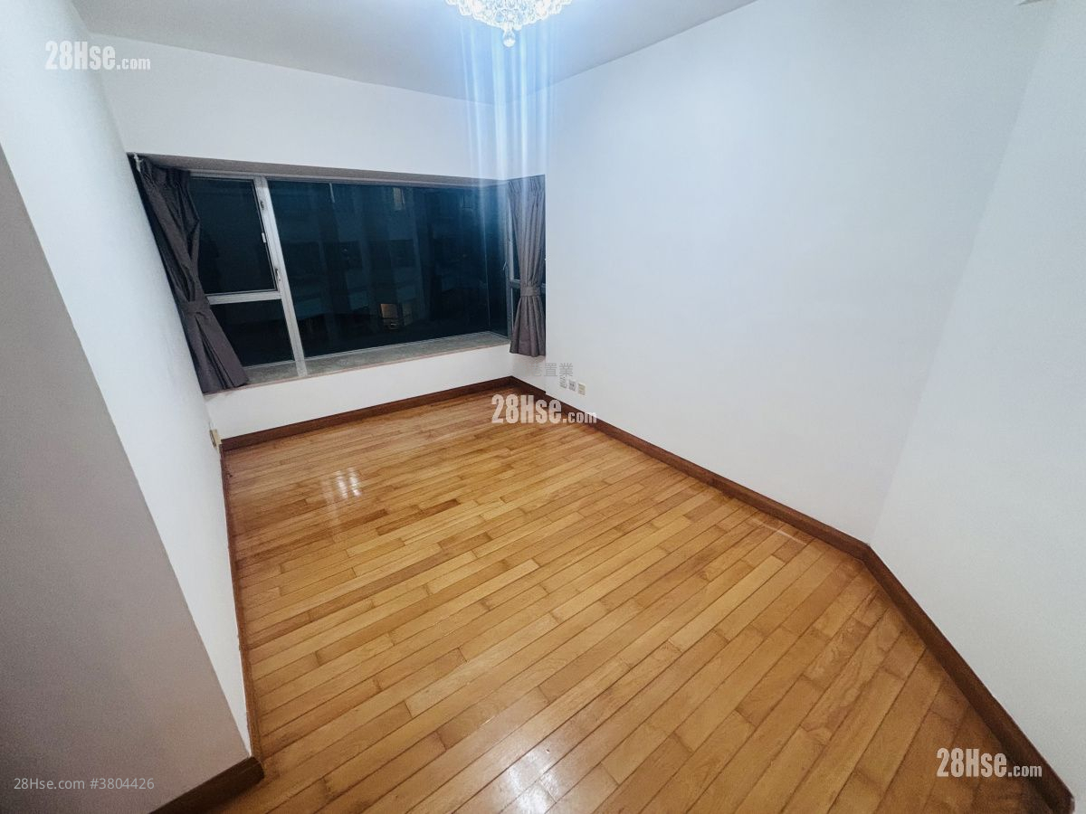 The Waterfront Rental 3 Bedrooms , 2 Bathrooms 934 ft²