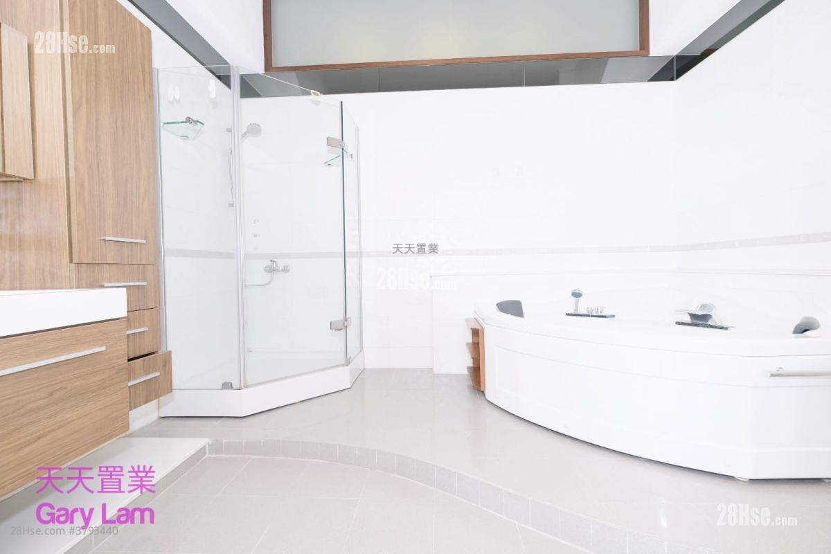 泰湖别墅 租盘 5+ 房 , 5+ 浴室 2,252 平方尺