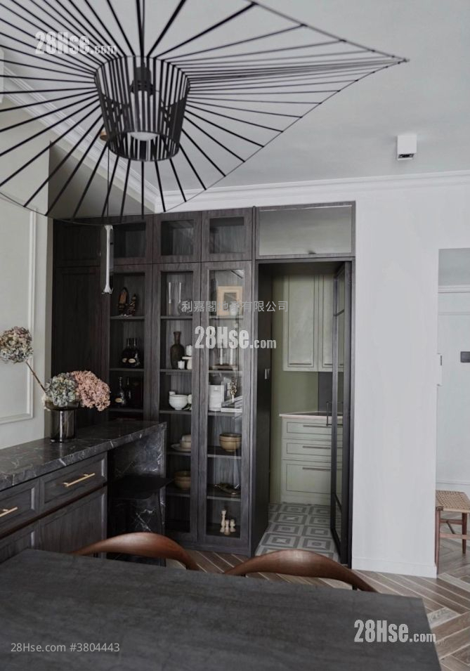 Sorrento Sell 2 Bedrooms 808 ft²