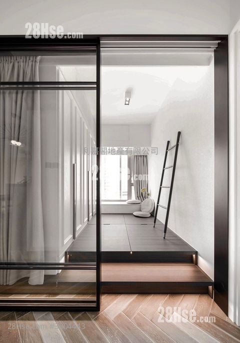 Sorrento Sell 2 Bedrooms 808 ft²