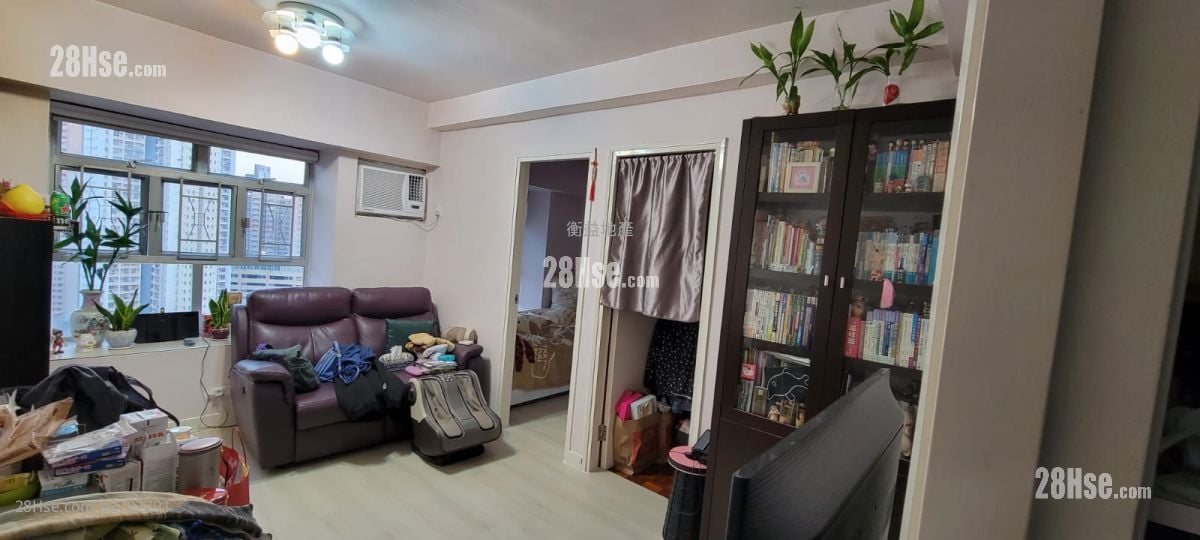 Seaview Garden Sell 2 Bedrooms , 1 Bathroom 309 ft²