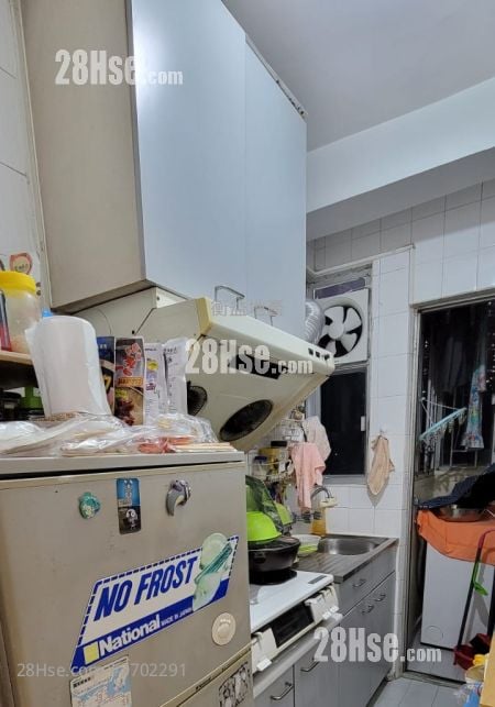 Seaview Garden Sell 2 Bedrooms , 1 Bathroom 309 ft²