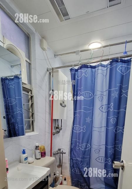 Seaview Garden Sell 2 Bedrooms , 1 Bathroom 309 ft²