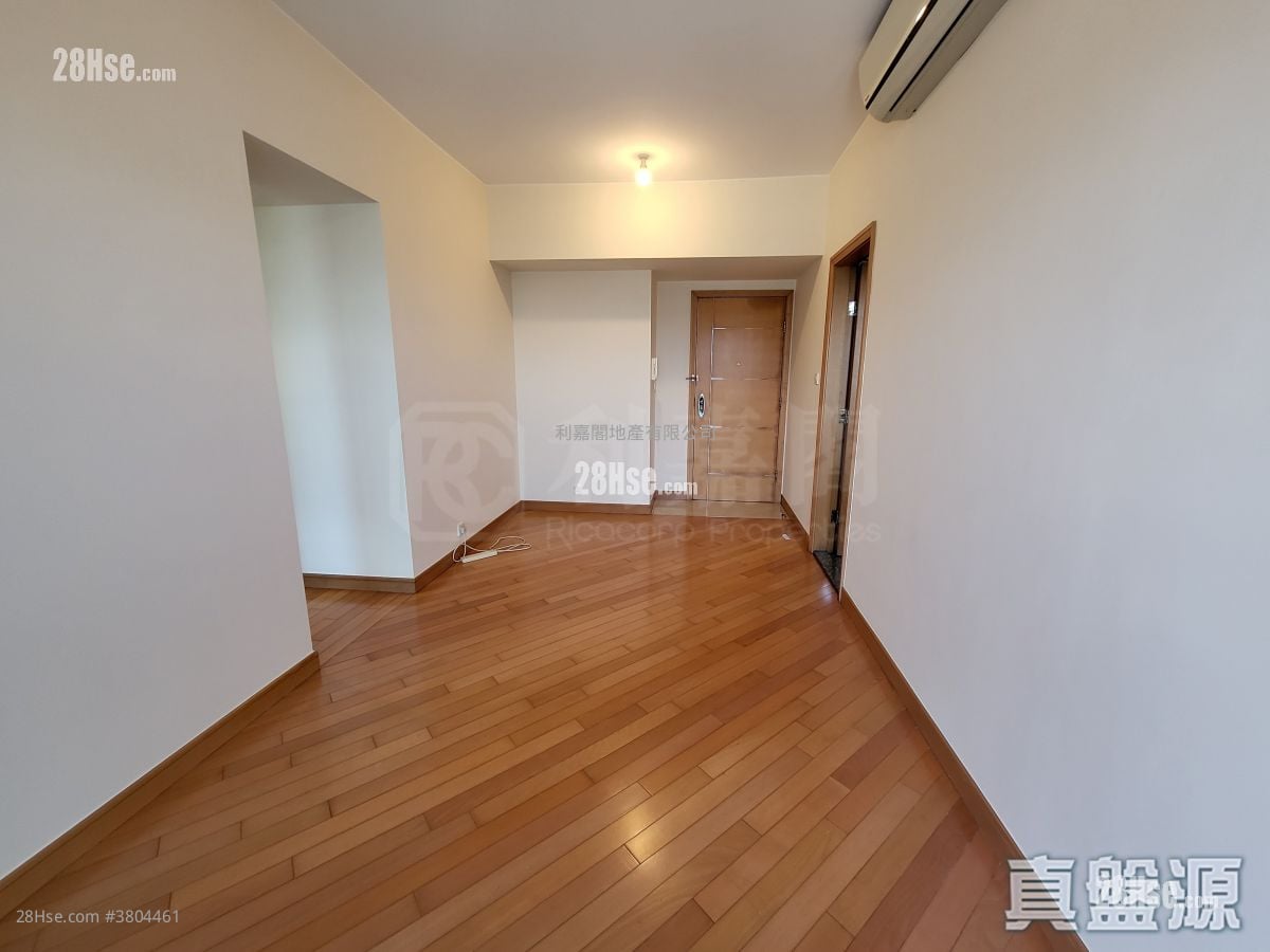 Manhattan Hill Rental 2 Bedrooms , 1 Bathroom 538 ft²