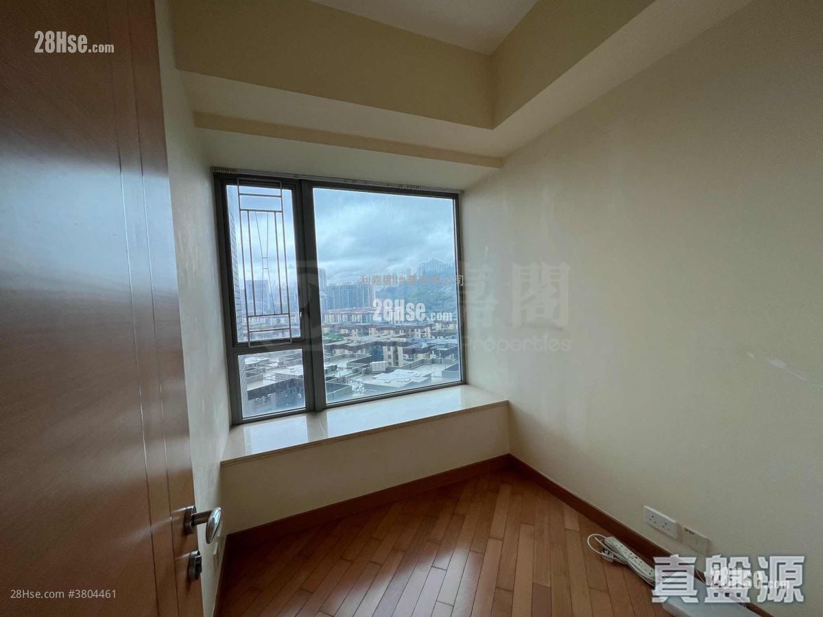 Manhattan Hill Rental 2 Bedrooms , 1 Bathroom 538 ft²