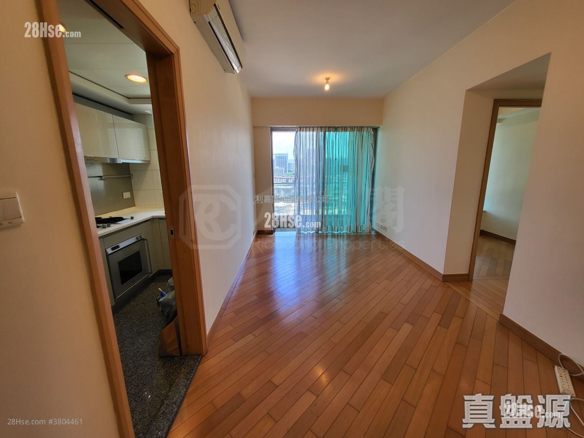 Manhattan Hill Rental 2 Bedrooms , 1 Bathroom 538 ft²
