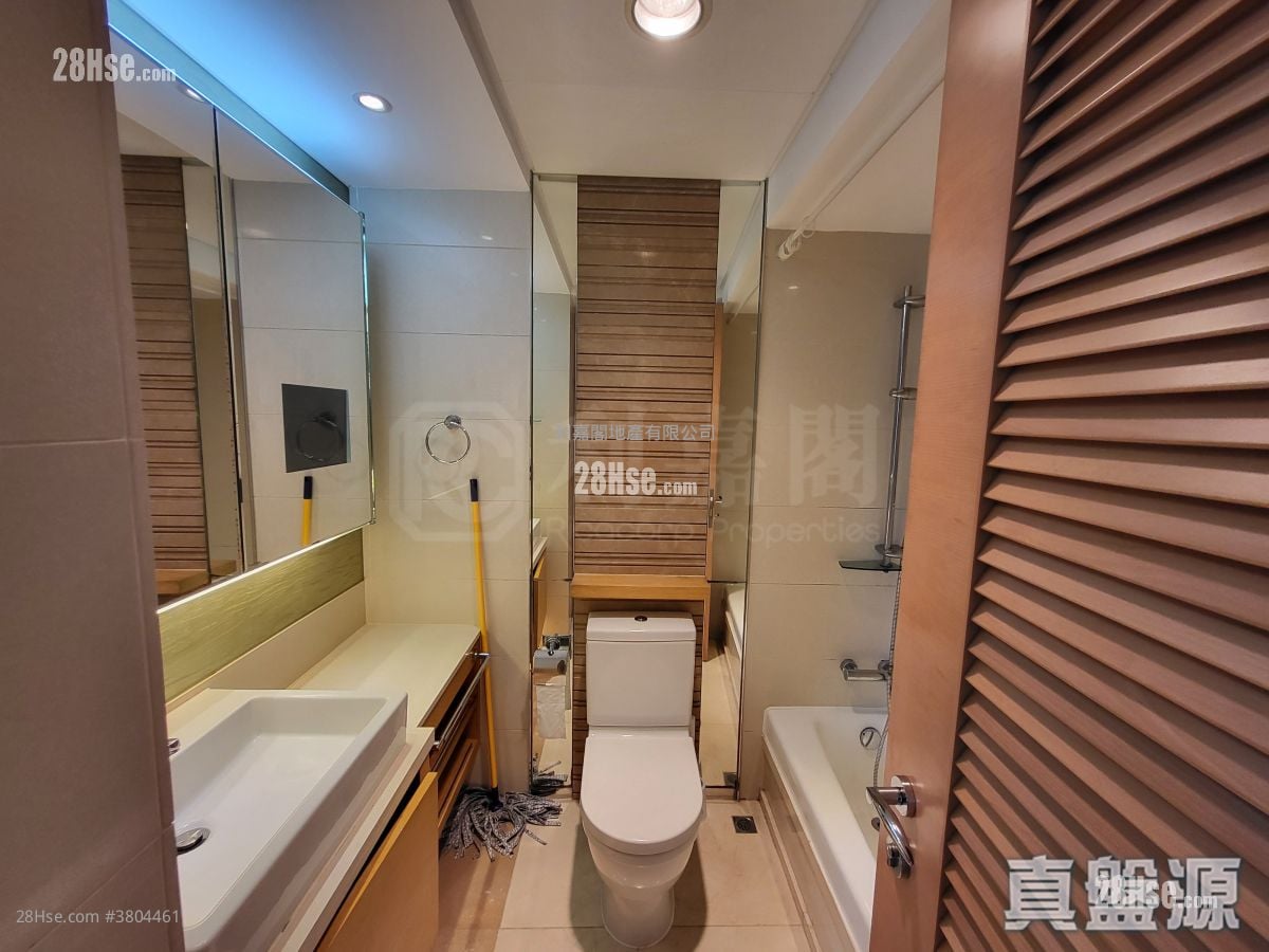 Manhattan Hill Rental 2 Bedrooms , 1 Bathroom 538 ft²