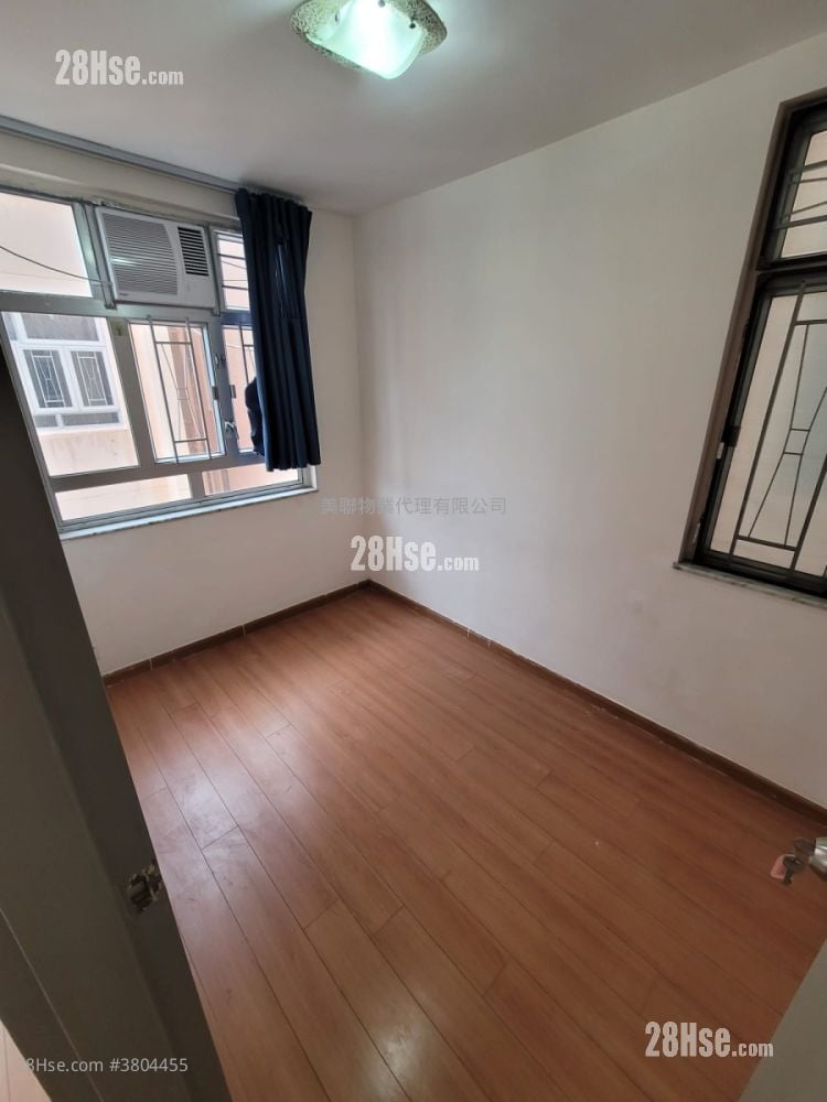 Amoy Gardens Rental 2 Bedrooms , 1 Bathroom 375 ft²
