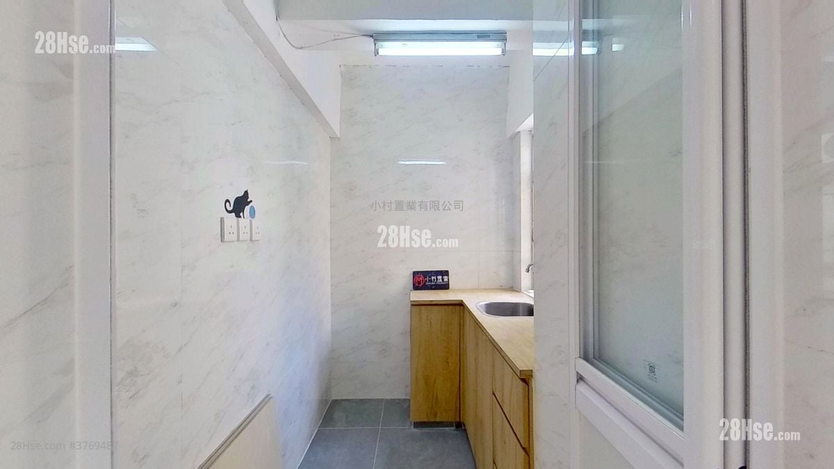 kitchen: Shui Ning House Sell 1 Bedroom , 1 Bathroom 274 ft²