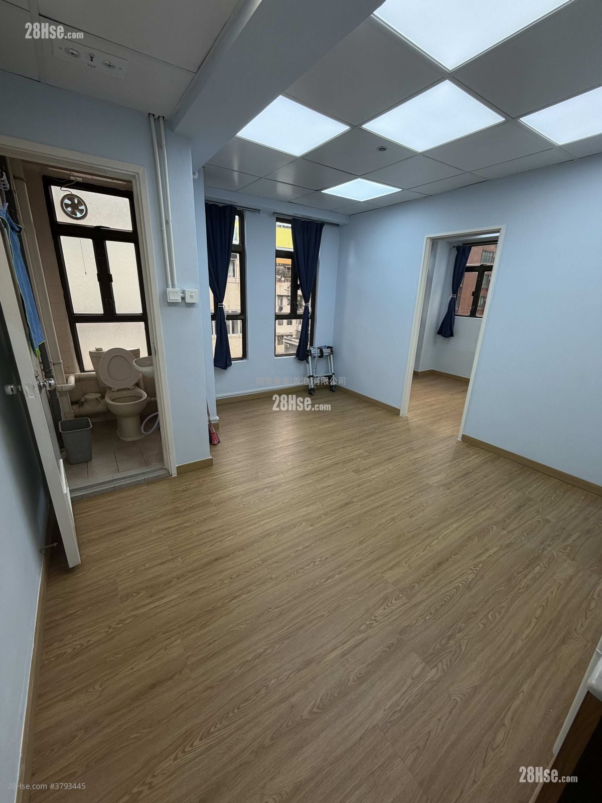 Chung Wo Commercial Centre Rental 1 Toilet