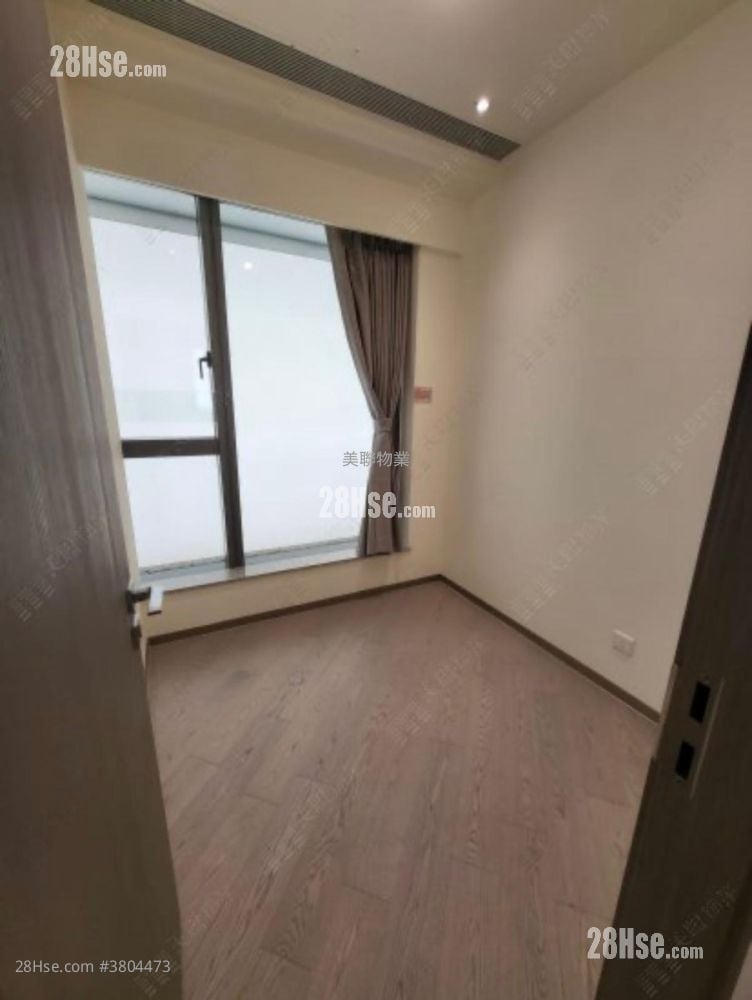 Novo Land Sell 3 Bedrooms , 2 Bathrooms 706 ft²