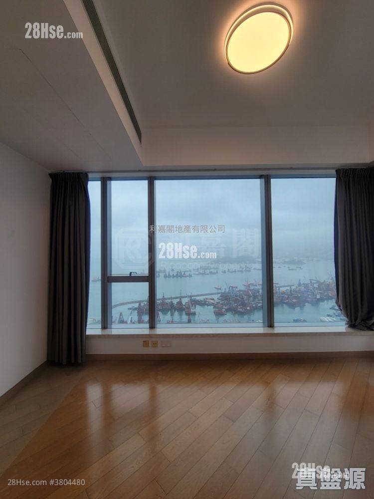 The Cullinan Sell 3 Bedrooms , 2 Bathrooms 875 ft²