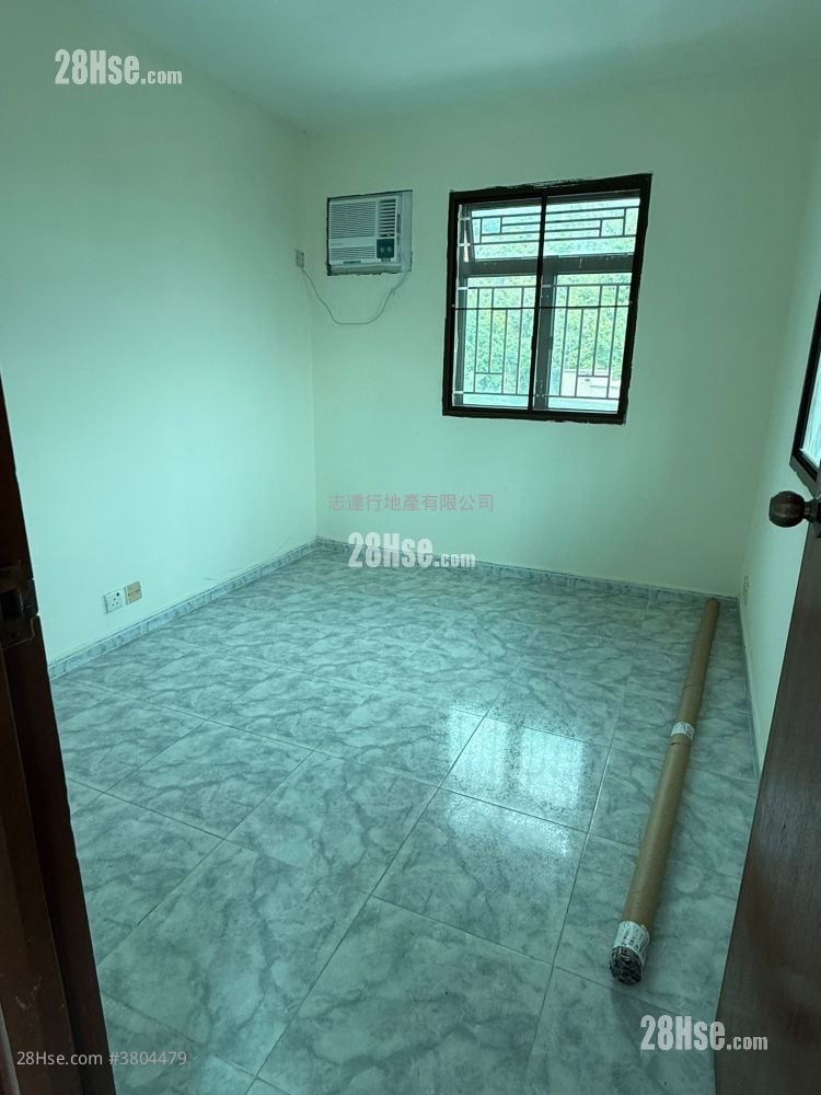 村屋 租盘 3 房 , 1 浴室 700 平方尺