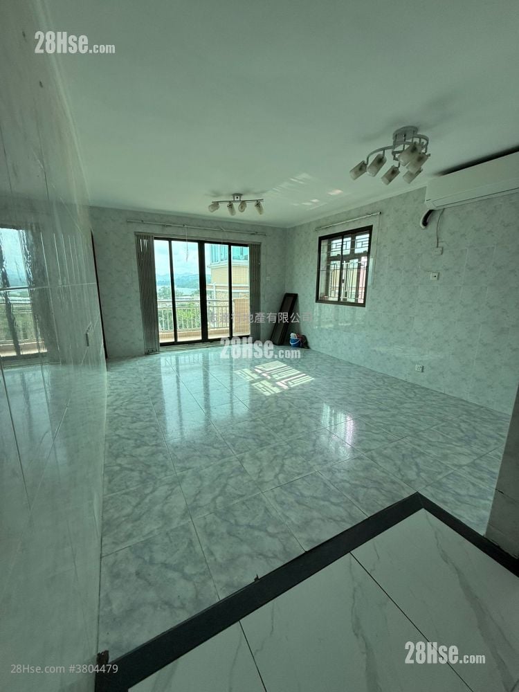 村屋 租盘 3 房 , 1 浴室 700 平方尺