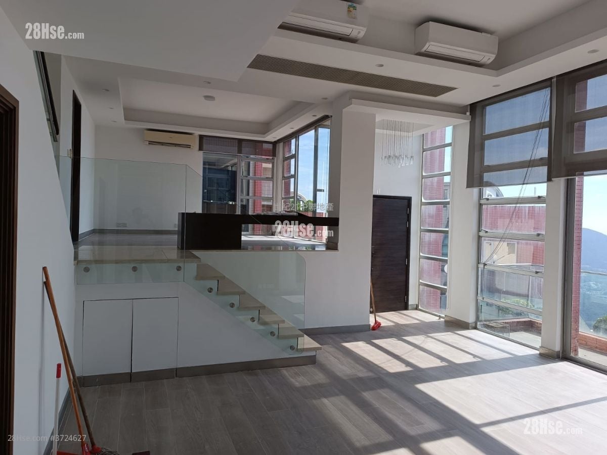 Sunshine Villa 售盘 2 房 , 1 浴室 1,690 平方尺