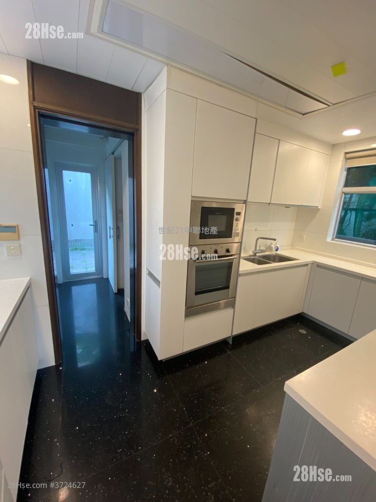 Sunshine Villa 售盘 2 房 , 1 浴室 1,690 平方尺