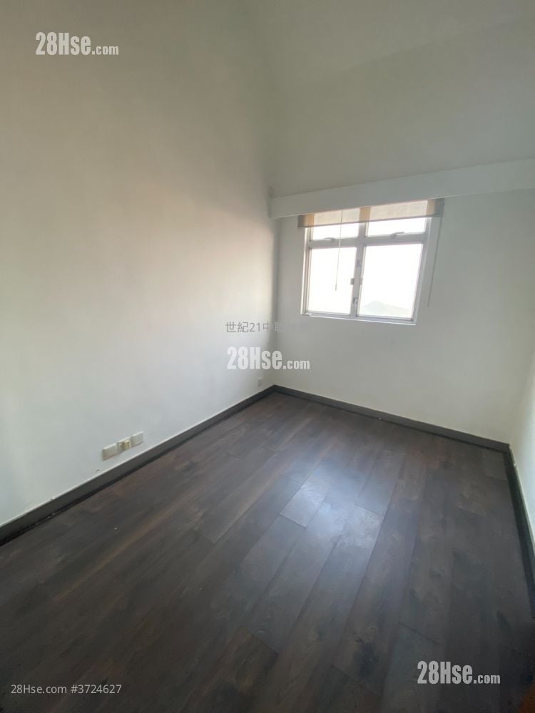 Sunshine Villa 售盘 2 房 , 1 浴室 1,690 平方尺