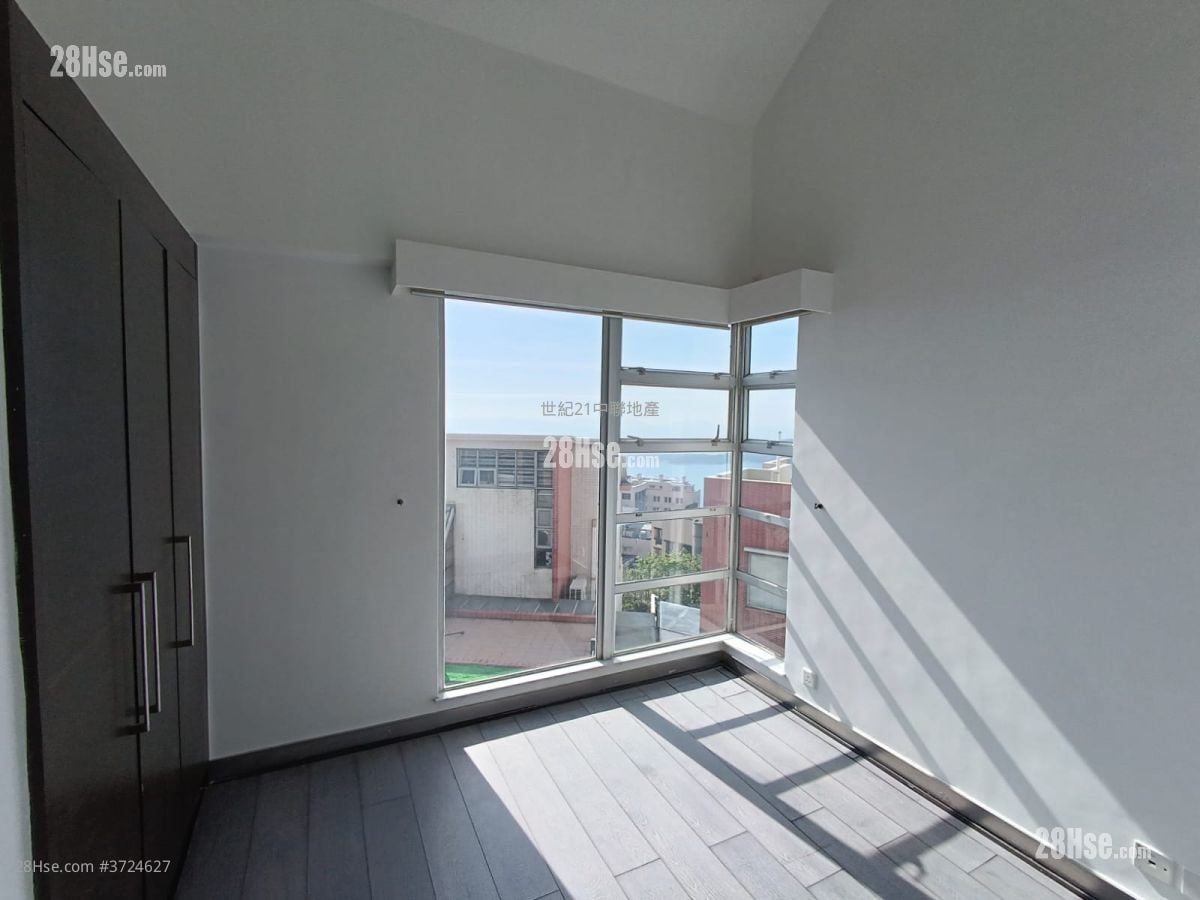 Sunshine Villa 售盘 2 房 , 1 浴室 1,690 平方尺