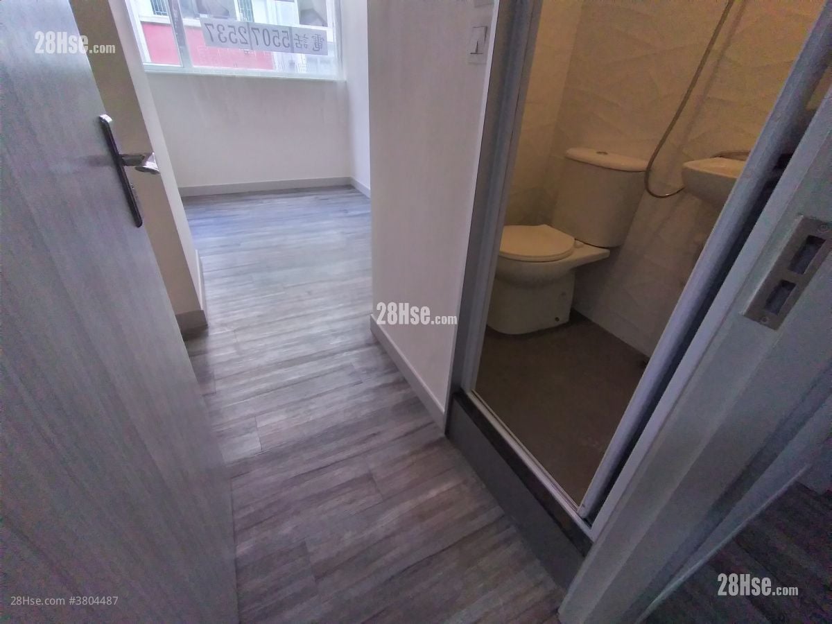 唐楼 租盘 1 浴室 100 平方尺