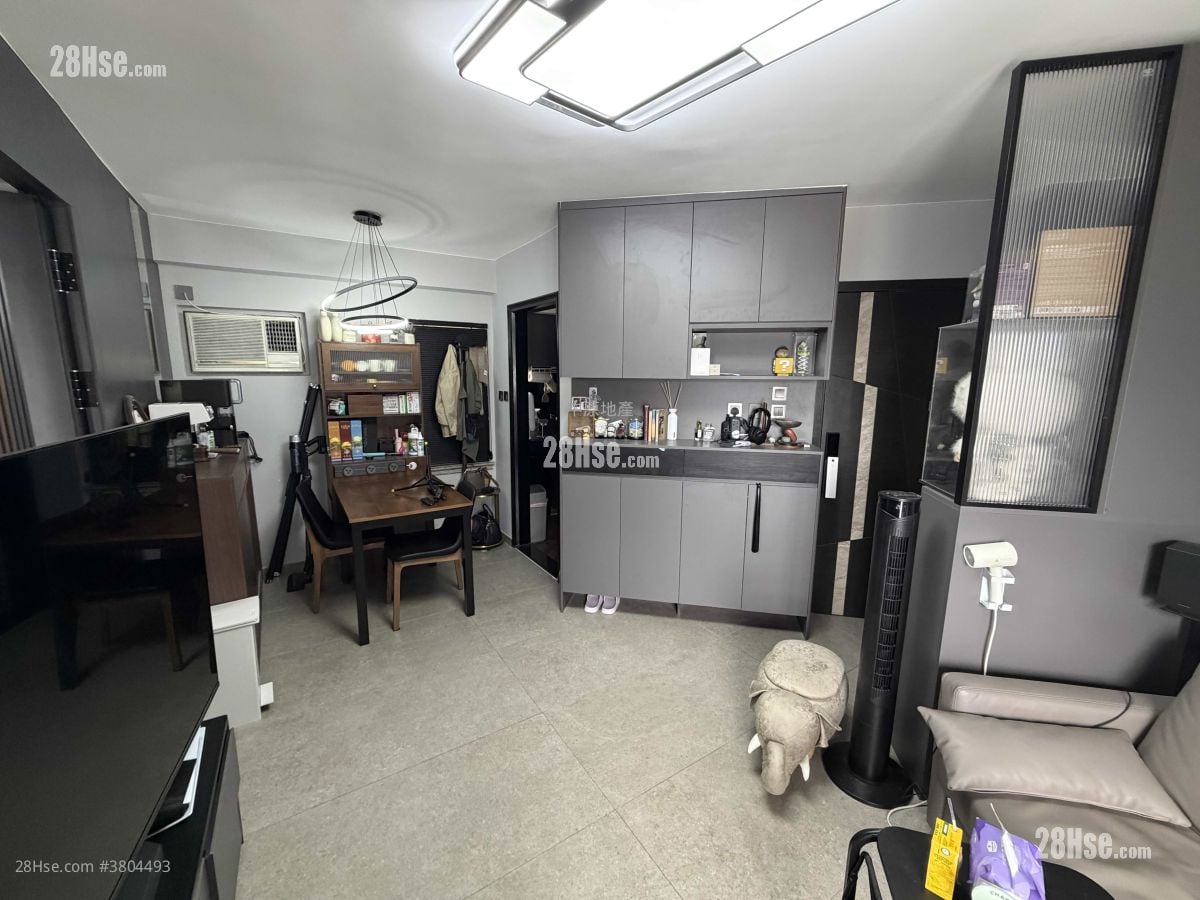 嘉湖山庄 售盘 3 房 , 1 浴室 544 平方尺