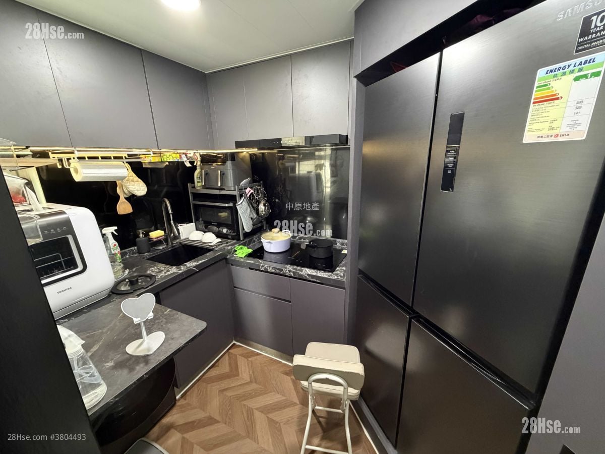 嘉湖山庄 售盘 3 房 , 1 浴室 544 平方尺